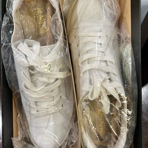 Kenneth Cole Kam white sneaker, size 7.5